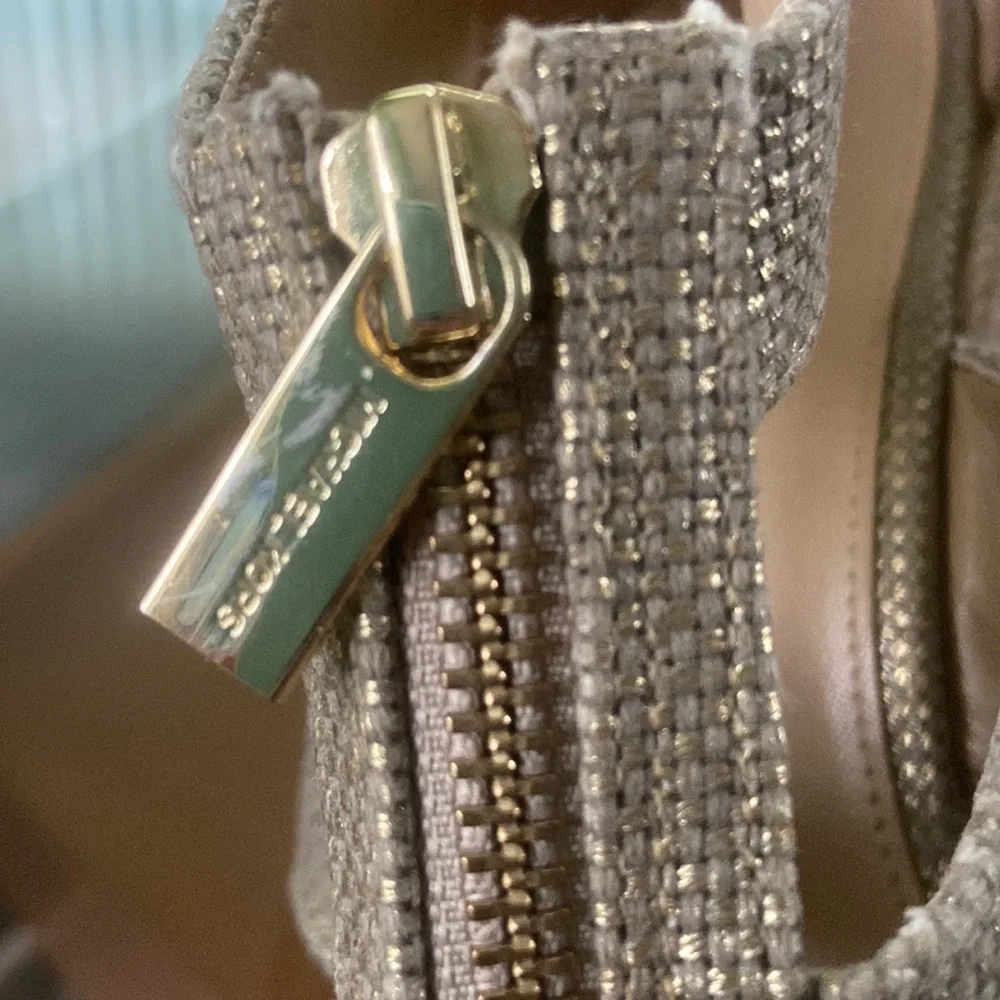 MICHAEL Michael Kors stylish gold